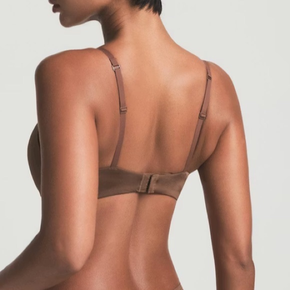 SKIMS Cocoa Seamless Bra - Picture 2 of 7